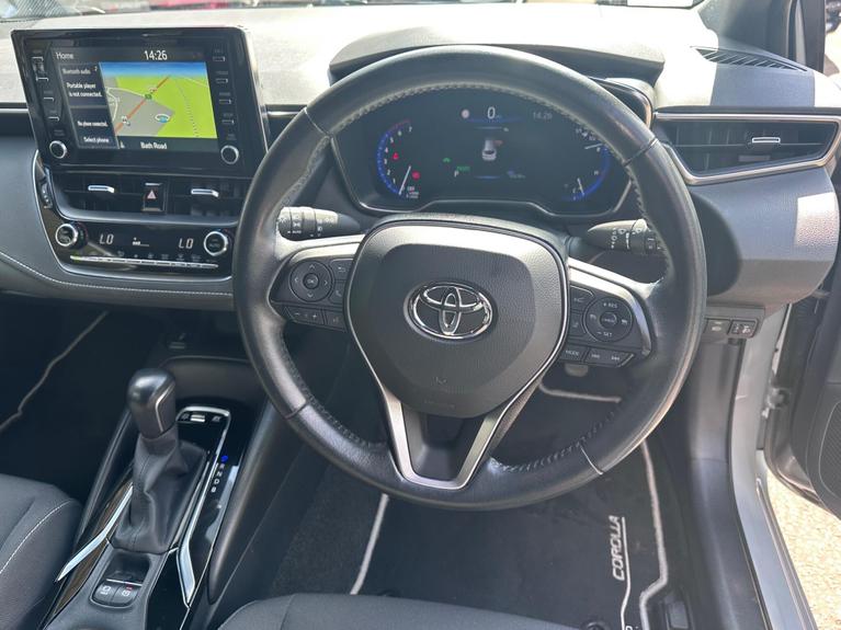 Used Toyota Corolla VN71OGM 19