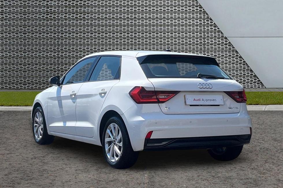Audi A1 Photo at-395943f3207547b5a8401c78d98eeb8a.jpg