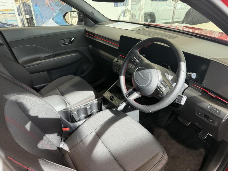 Hyundai KONA Photo at-396008cef30f4a28bd351527090b1ab1.jpg