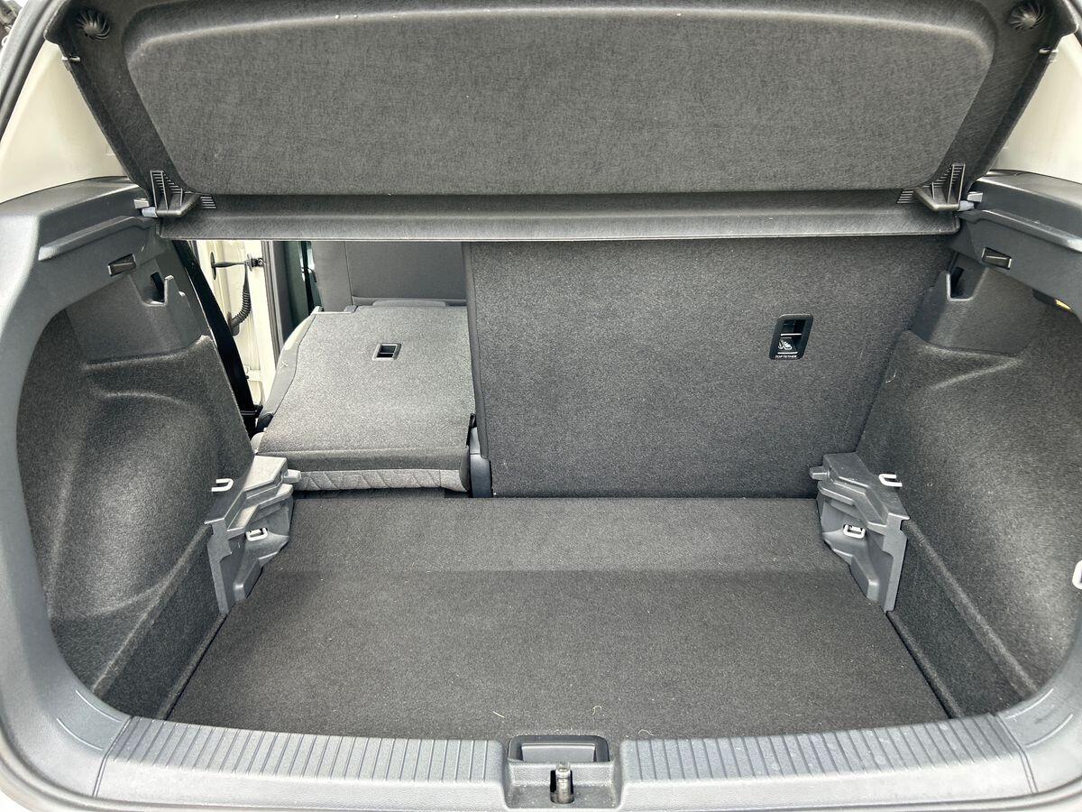 Volkswagen T-cross Photo at-39937aa2803a42b58505446c63ff6073.jpg