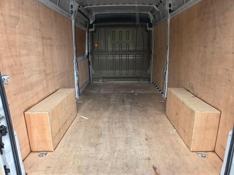 Vauxhall Movano Photo at-39a7ceb9af174fba88fb6bca54030af5.jpg