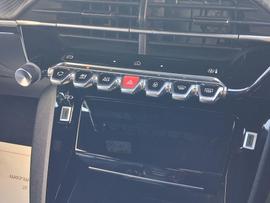 Peugeot E-2008 Photo 12