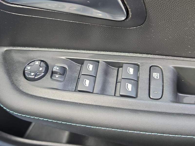 Used Peugeot 208 NG23AKF 25