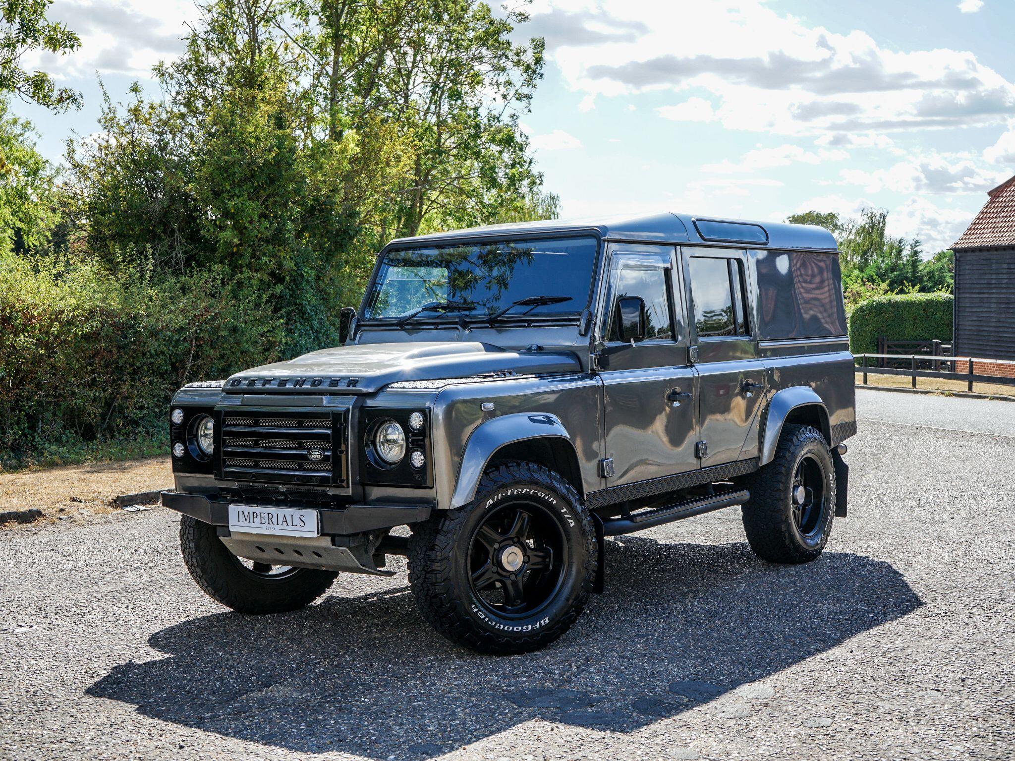 Land Rover Defender 110