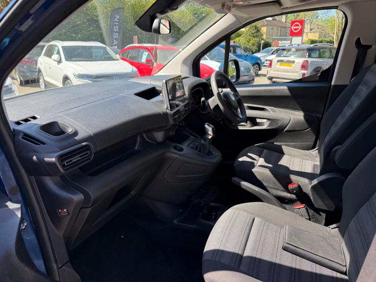 Used Vauxhall Combo Life LO69VJZ 29