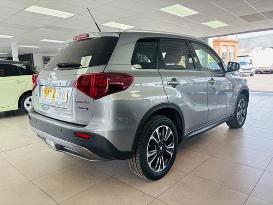 Suzuki Vitara Photo at-3a03ad0e8b4f4ddaaa60b7eedc4a1ed9.jpg