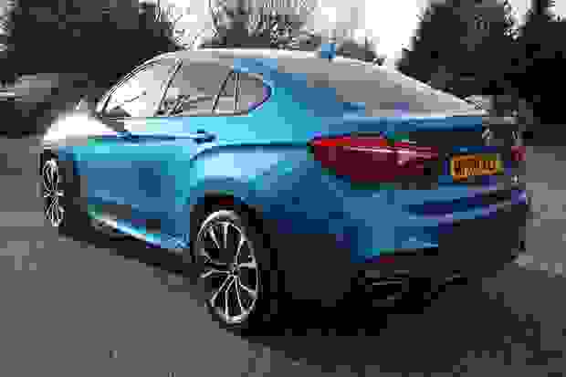 BMW X6 Photo at-3a091aa3da0d4fe5a82c790b4075c825.jpg