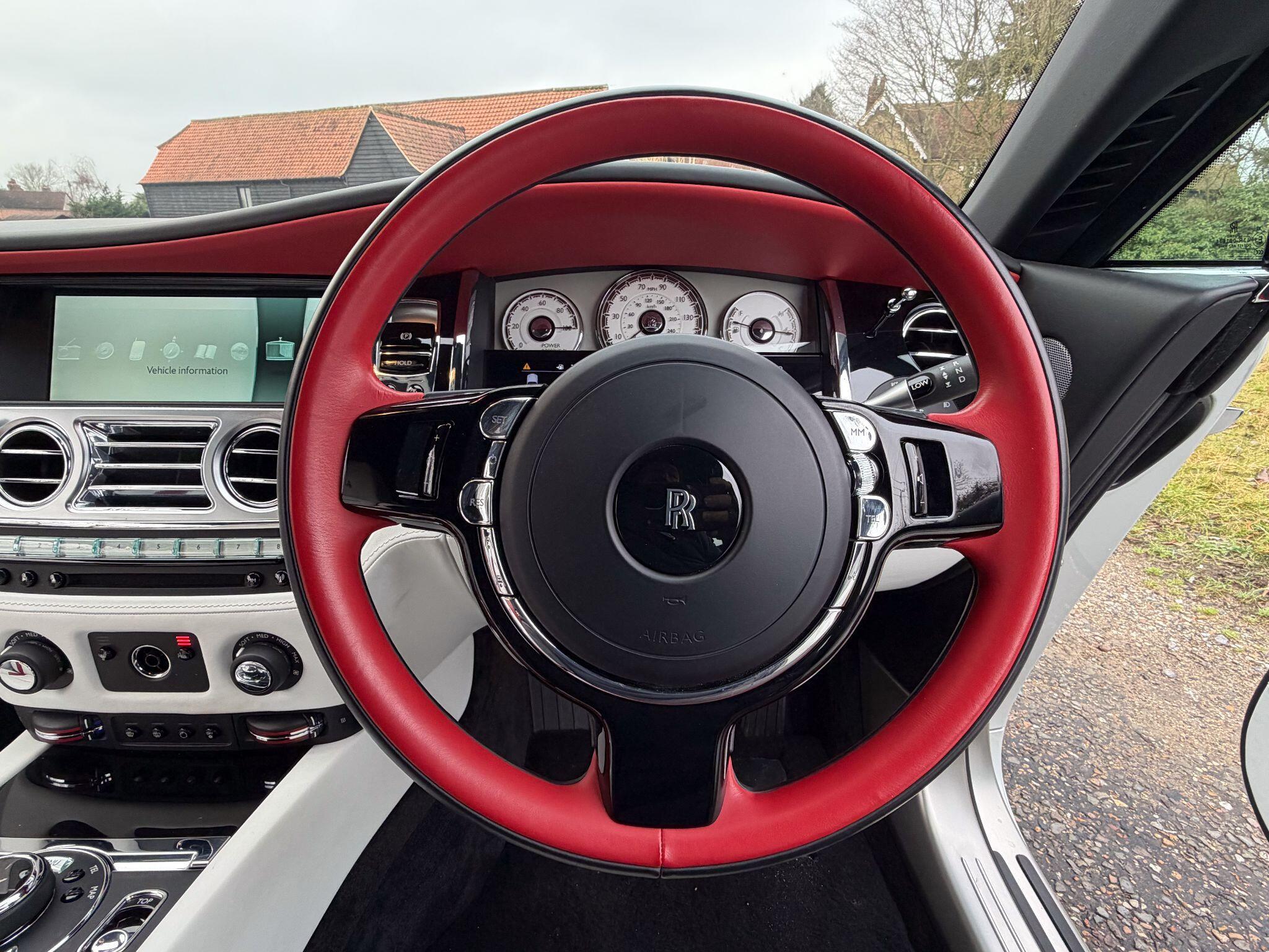 Rolls-Royce Dawn 6.6 V12 Convertible 2dr Petrol Auto Euro 6 (563 bhp) — photo 7