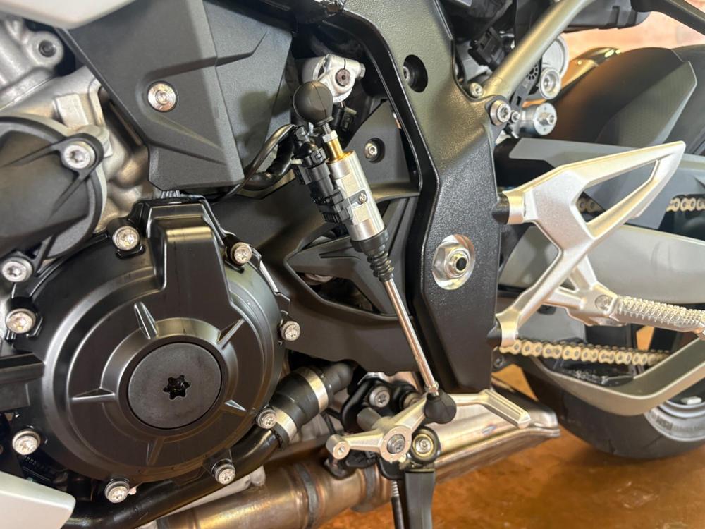 BMW M 1000 R Photo at-3a10483749e841f3bef379284c2c4464.jpg
