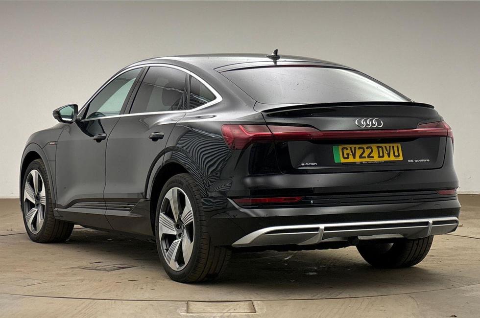 Audi e-tron Photo at-3a1b4931567b44bdb40517dd9fc73924.jpg