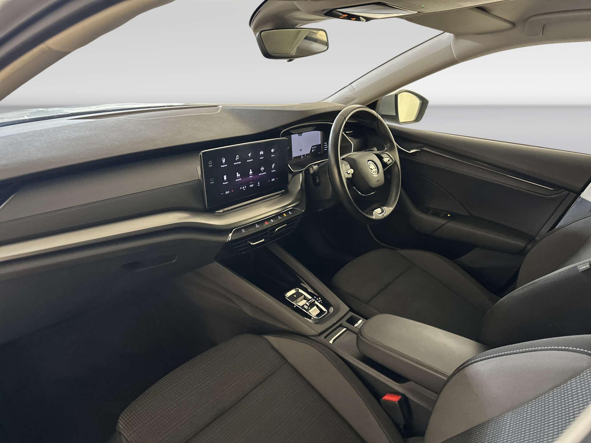 2023 Skoda Octavia thumbnail 13