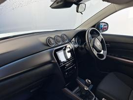 Suzuki Vitara Photo 11