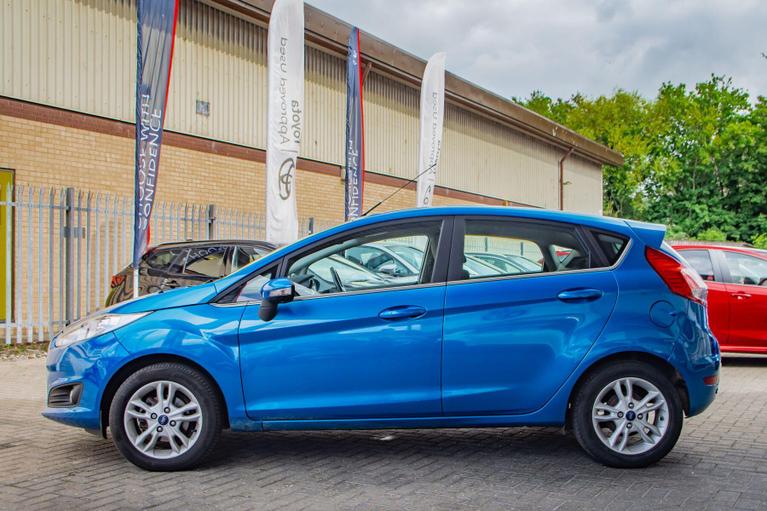 Used Ford Fiesta YH15UEJ 10