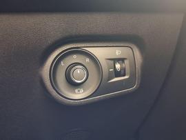 MG MG ZS Photo 12
