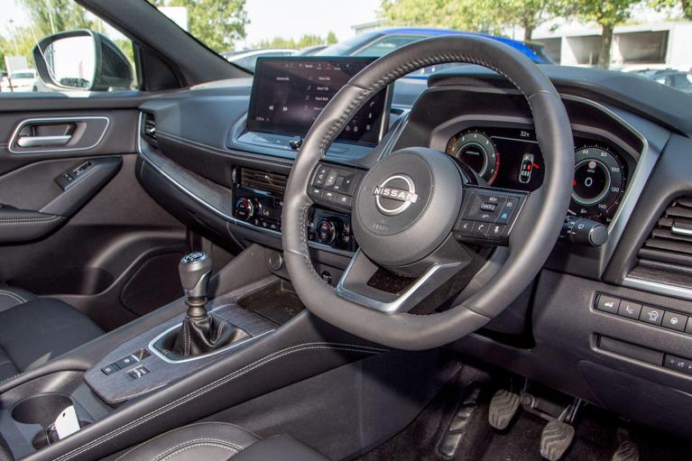 Used Nissan Qashqai WU26MKO 8