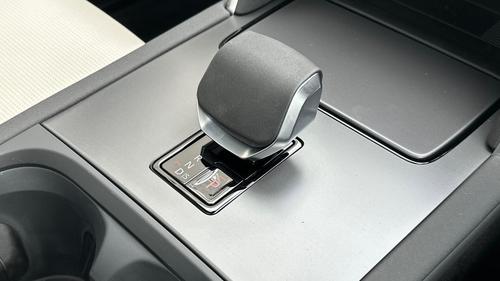 Land Rover Discovery Sport Photo at-3abece5d91a54264be462ed125c9e059.jpg