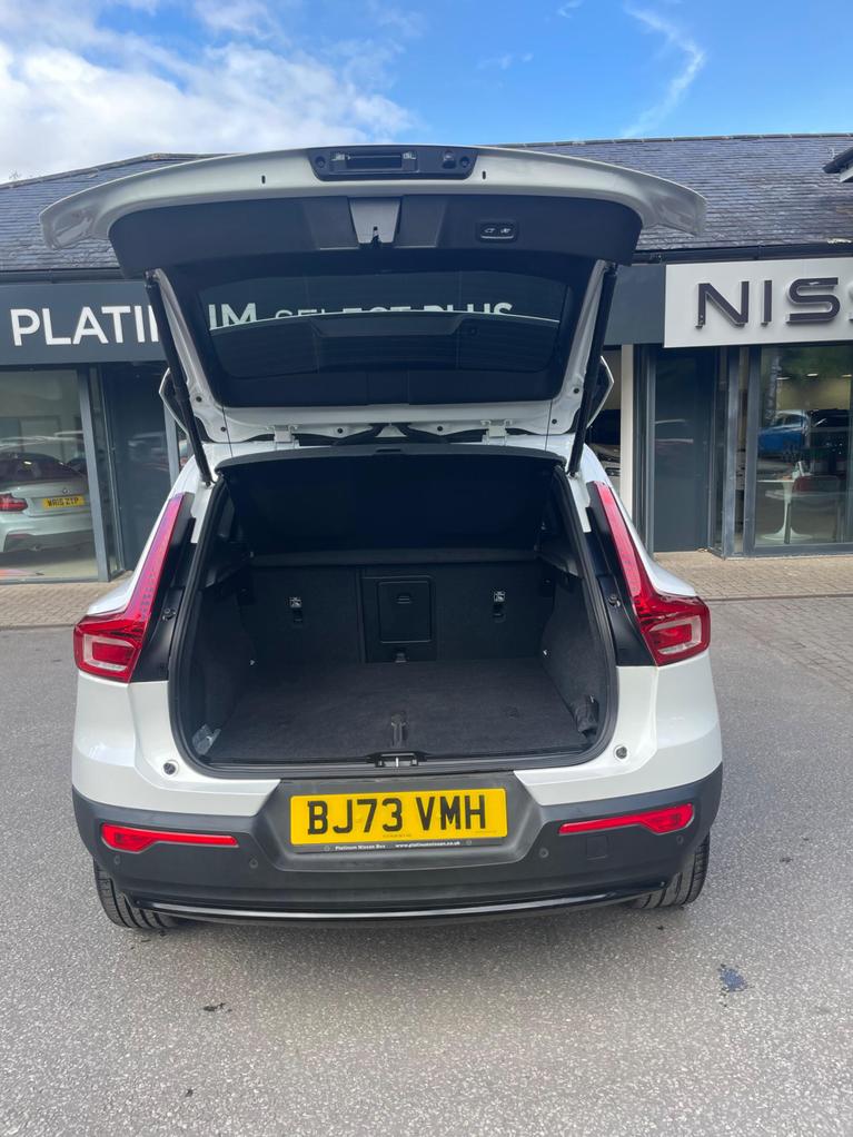 Used Volvo XC40 BJ73VMH 20