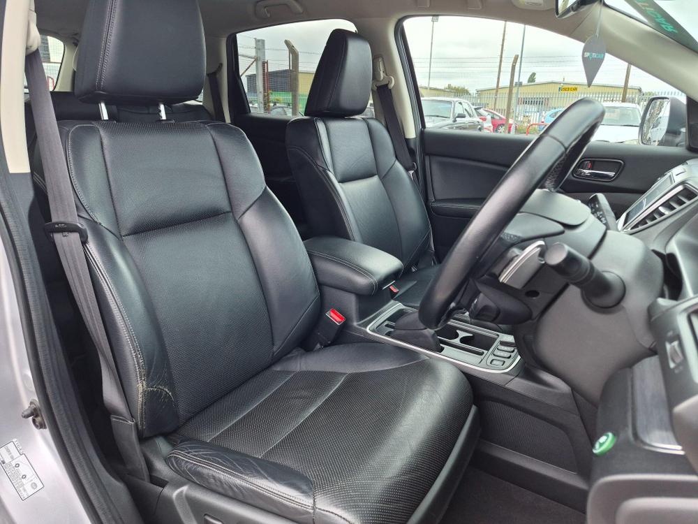 Honda CR-V Photo at-3ad72b67a7e24539bfce14df08c0c0e0.jpg