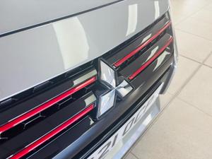 Mitsubishi Mirage Photo 13