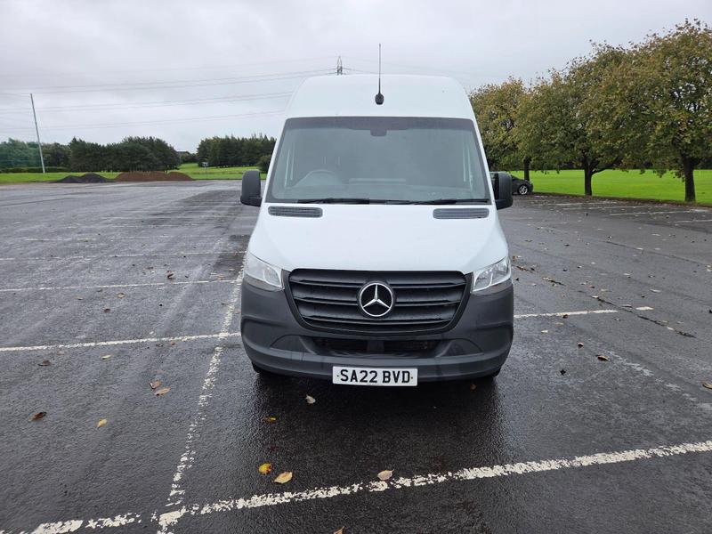 Mercedes-Benz Sprinter Photo at-3b36ade0c8b4448798894fc9402d6f81.jpg