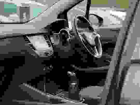 Vauxhall Crossland Photo at-3b6b1c9cc4de4949b9b2da55d91a9b89.jpg