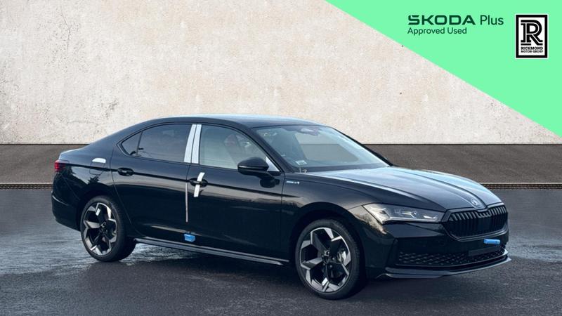 Skoda Superb Photo at-3b7781277c90472d980846379ace81d5.jpg