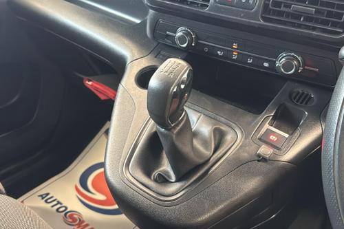 Citroen BERLINGO Photo at-3b950e6b12ab42839be4d8dbc3b6f45b.jpg