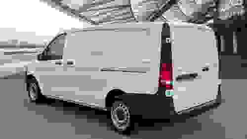 Mercedes-Benz Vito Photo at-3ba09bbb287f42a4b8cdfc64c7d14b08.jpg