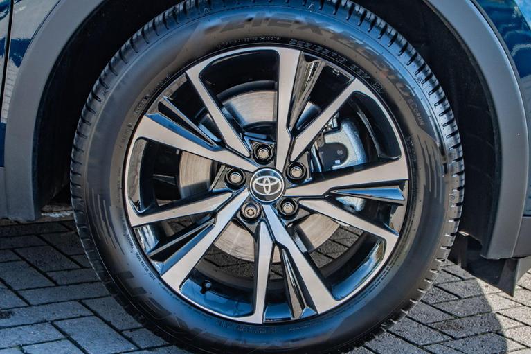 Used Toyota C-HR WU75FZC 17
