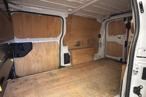 Vauxhall VIVARO Photo at-3bb22ea275e6496eb978bbdee6edb20a.jpg