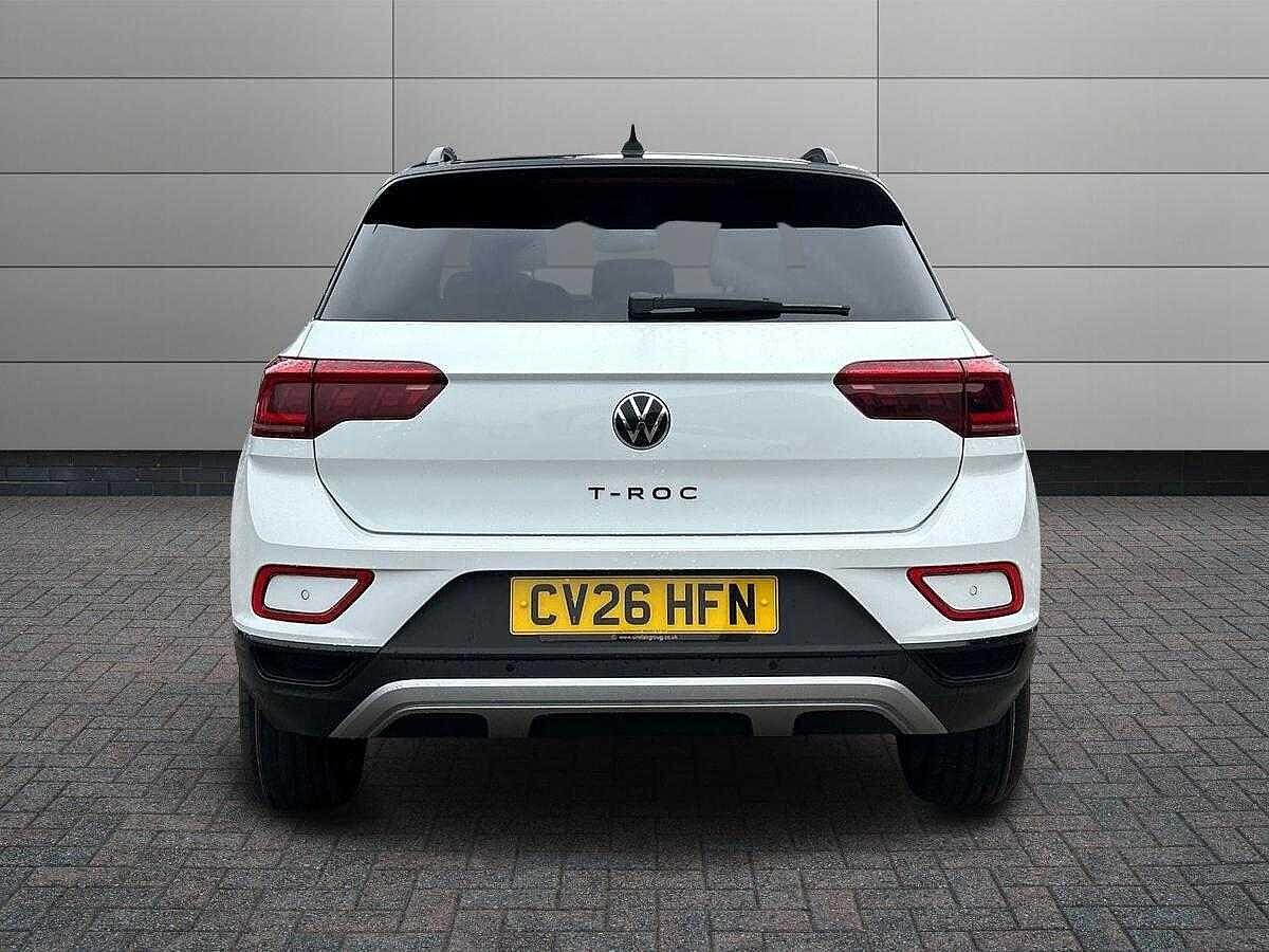Volkswagen T-Roc Photo at-3bb41e6fd2ac48a7b3e1d570337f0a82.jpg