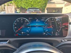 Mercedes-Benz CLA Photo 12