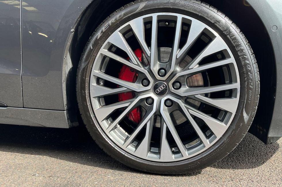 Audi A6 e-tron Avant Photo at-3bc0dbc360e34947bbc526d8060349be.jpg