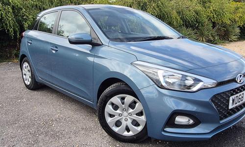 Used 2018 Hyundai i20 1.2 S Connect Euro 6 (s/s) 5dr Blue at Staceys Motors