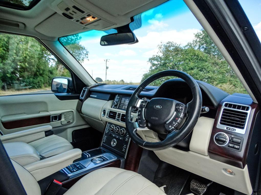 Used Land Rover Range Rover P6AKV 21