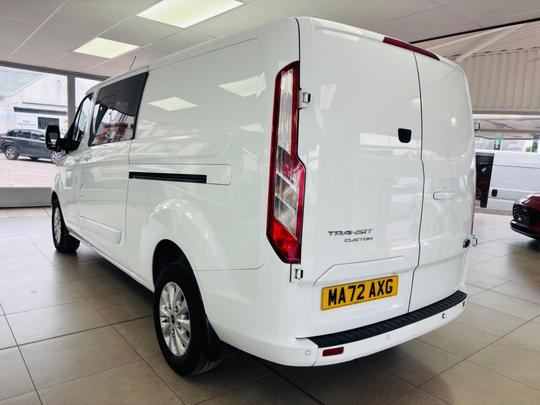 Ford Transit Custom Photo at-3c0fc638ed7f44e198bce455ab8ce7dc.jpg