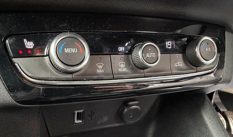 Used Vauxhall Corsa SD72HKZ 15