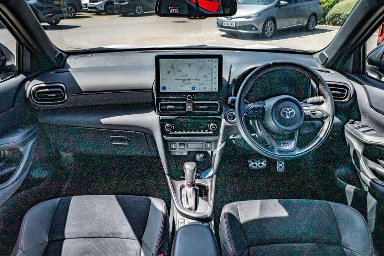 Used Toyota Yaris Cross GX74YXY 8
