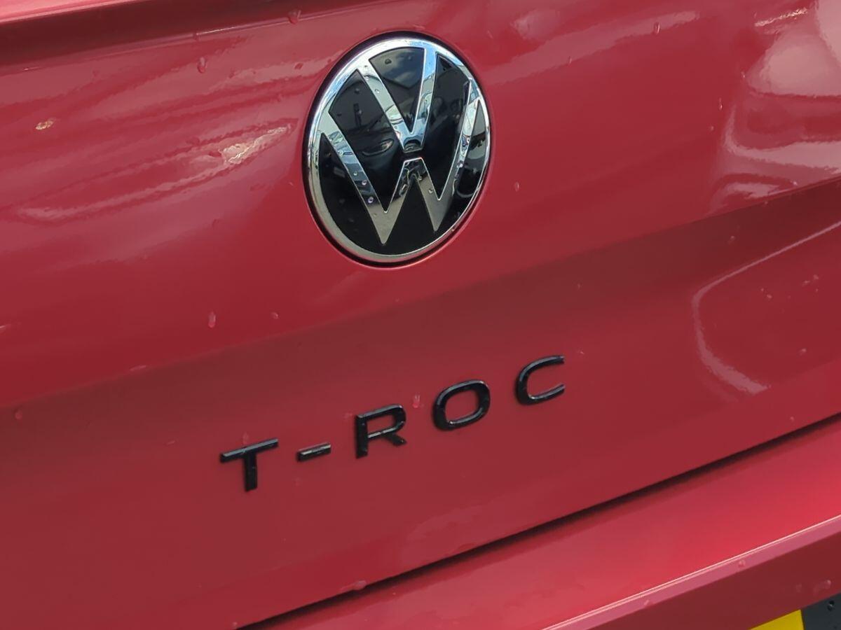 Volkswagen T-Roc Photo at-3c59697571984127b5bb7ff688559a49.jpg