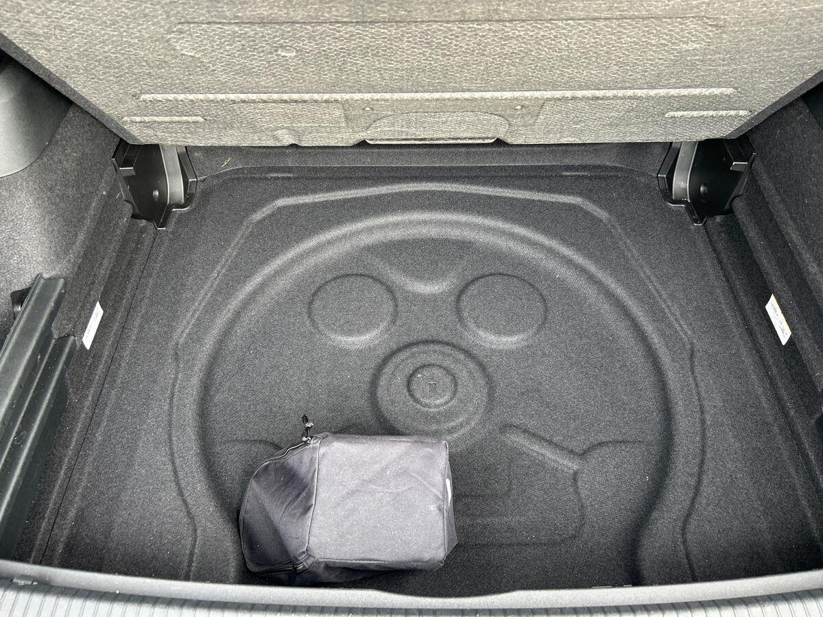 Volkswagen Tiguan Photo at-3c76d6aa829a4416a1bbb8d3af83f431.jpg