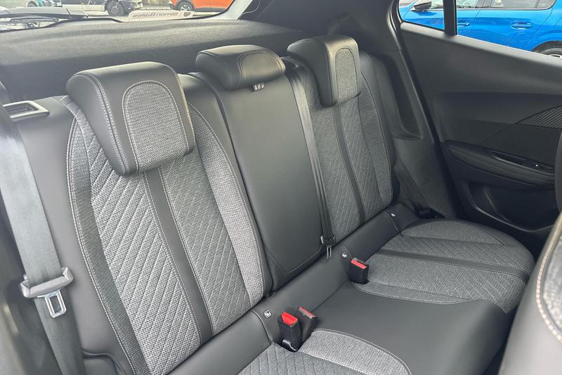 Used Peugeot 2008 BG24LUJ 22