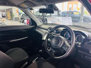 Suzuki Swift Photo 29