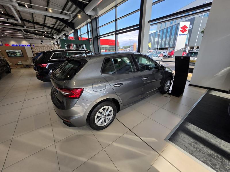 Skoda Fabia Photo at-3ce15aabd40a4117a233a2860f652b79.jpg