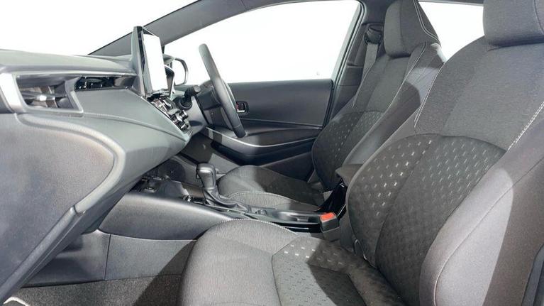 Used Toyota Corolla FL75SRU 23