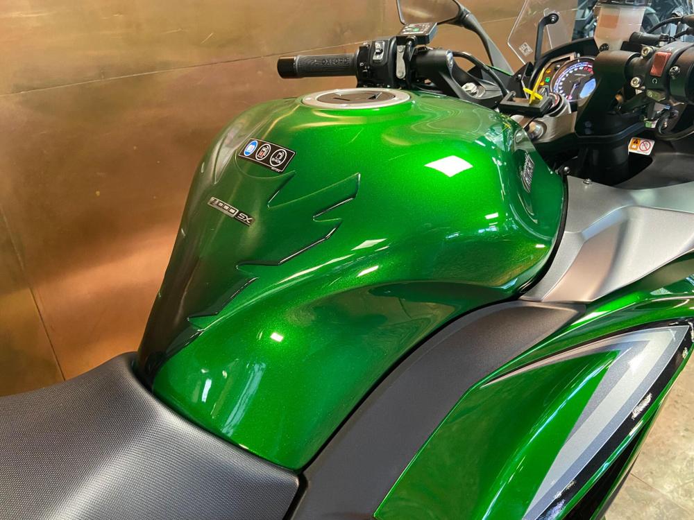 Kawasaki Z1000 SX Photo at-3d09e71334254ec490c69fe165b389a4.jpg