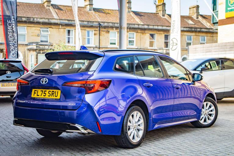 Used Toyota Corolla FL75SRU 2