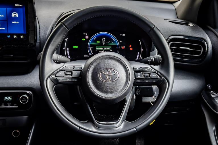 Used Toyota Yaris WU24XSW 27