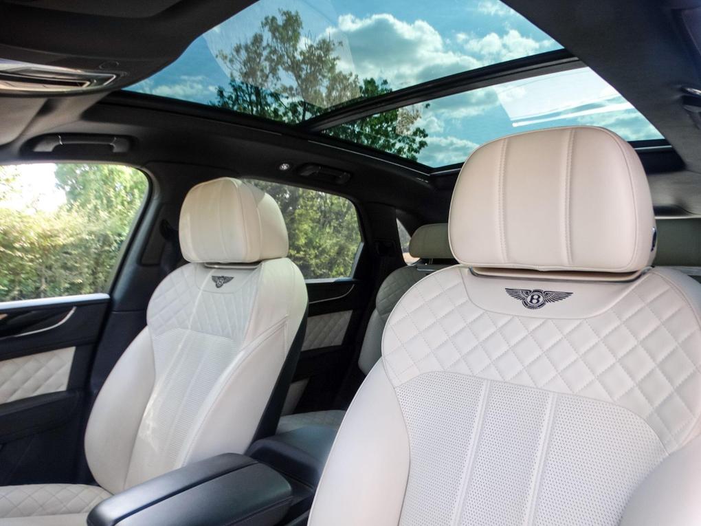 Used Bentley Bentayga Y123CTS 12