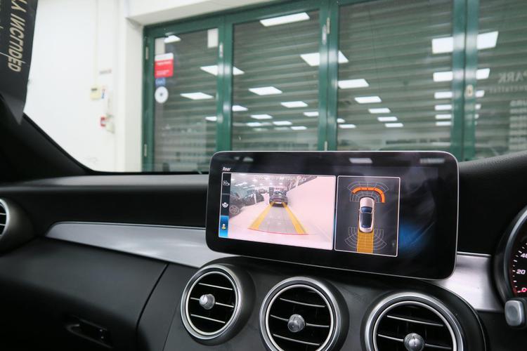 Used Mercedes-Benz C Class WF70XNU 14