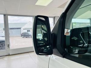 Ford Transit Custom Photo 16
